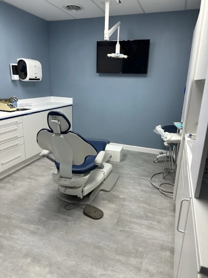 Fully equipped dental treatment room