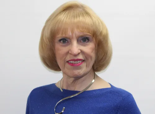 Sharon Petti, Office Management